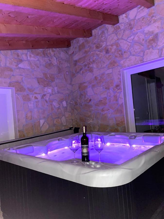 Villa Mateo with Private Pool Gruda Esterno foto